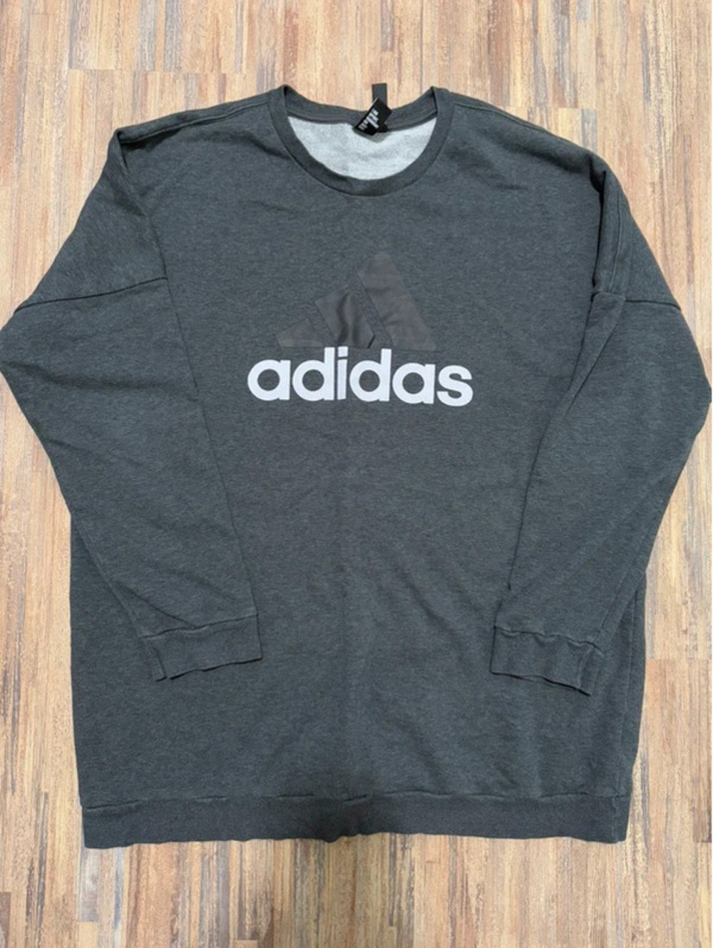 Adidas dark grey crew neck size XL - Picture 1 of 2